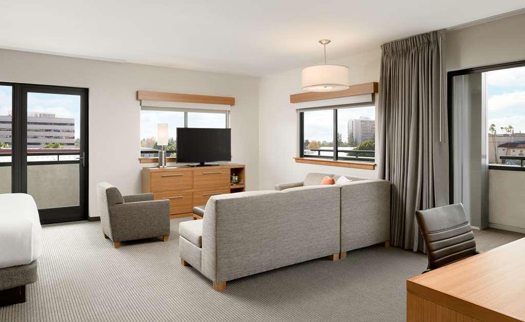 Hyatt Place Pasadena Room photo