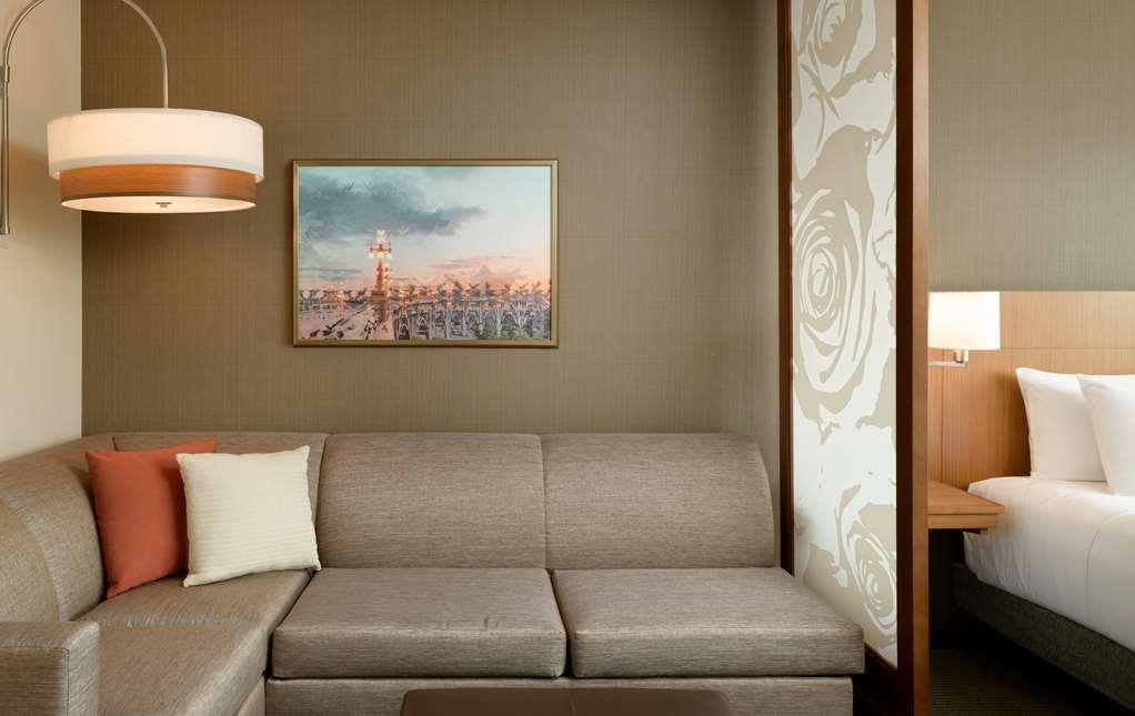 Hyatt Place Pasadena Room photo
