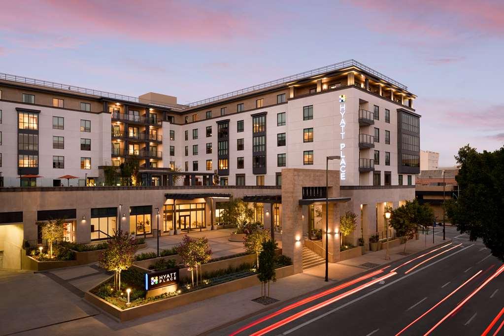 Hyatt Place Pasadena Exterior photo