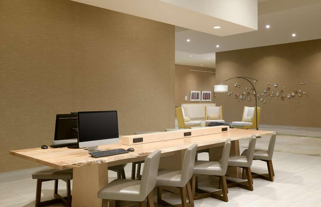 Hyatt Place Pasadena Interior photo
