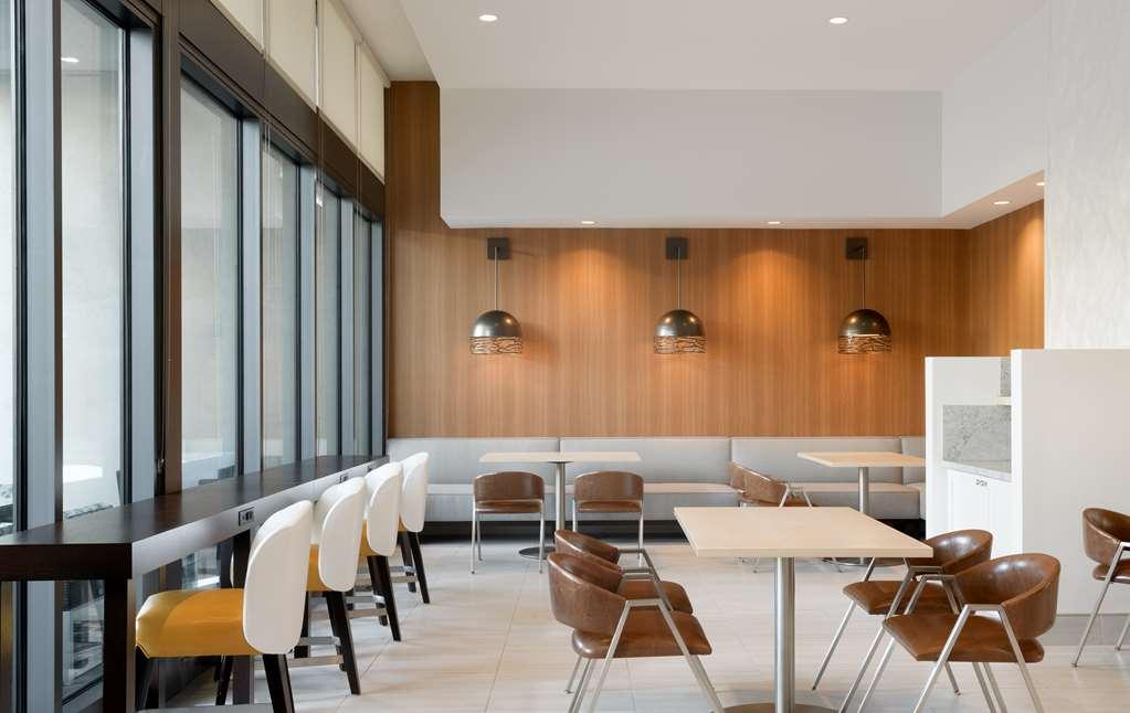 Hyatt Place Pasadena Interior photo